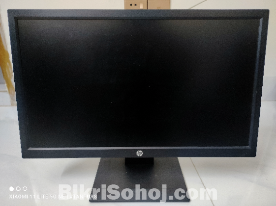 HP P204 19.5 Inch HD+ LED Monitor (60Hz)